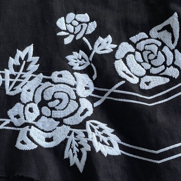 Nine West Woman Skirt Womens 14W Black Embroidered Floral Boho Raw Hem Linen - Picture 3 of 12